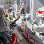 الروبوت يقتحم محطات الوقود.. وظيفة جديدة يقتنصها الذكاء الاصطناعي