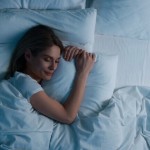 مخاطر النوم لفترة طويلة في عطلة نهاية الأسبوع
