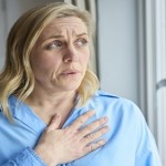 ما تأثير انقطاع الطمث على صحة قلب المرأة؟