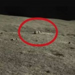 كشف سر الكوخ الغامض على سطح القمر