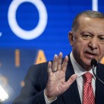 أردوغان يدعو الأتراك إلى تحويل مدخراتهم بالعملات الأجنبية لليرة