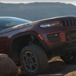 Grand Cherokee الجبارة تظهر بحلّة جديدة