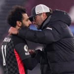 كلوب ووكيل محمد صلاح يثيران قلق جماهير ليفربول بشأن تجديد عقد اللاعب