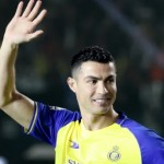 رونالدو قائدا لفريق نجوم الهلال والنصر في مواجهة باريس سان جيرمان