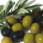 5 فوائد صحية لفاكهة الزيتون بلونيها الأخضر والأسود.. تعرف عليها!