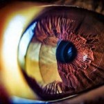 أعراض شائعة في العين قد يشير ظهورها إلى الإصابة بأمراض منقولة جنسيا