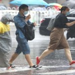 الصين تجدد الإنذار الأزرق لمواجهة العواصف المطيرة
