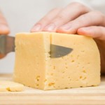 دراسة: تناول الجبن قد يقلل خطر الإصابة بالخرف!