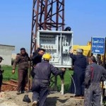 تركيب محولة كهربائية جديدة في بلدة الغارية الشرقية بريف درعا
