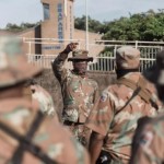 جنوب أفريقيا تكشف ملابسات اعتقال 95 ليبيا في قاعدة عسكرية غير قانونية