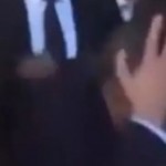 صفعه على وجهه.. رجل يهاجم زعيم المعارضة في تركيا