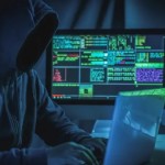 هجوم إلكتروني يهز عرش كوين بيس.. مخترقون يساومون على ملايين العملات
