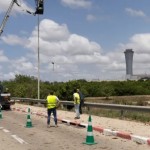 الحوثيون يستهدفون مطار بن غوريون