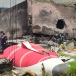 التحقيق بتحطم الطائرة الهندية يطرح جميع الفرضيات
