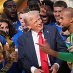 قارئ شفاه يكشف ما قاله لاعب تشيلسي عن ترامب أثناء التتويج 
