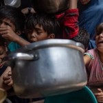 الشهداء معظمهم من منتظري المساعدات ودعوات للإضراب بالضفة.. إسرائيل تصدر أوامر إخلاء جديدة في وسط قطاع غزة مع اشتداد الجوع