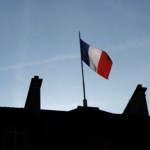 فرنسا تحث على الحوار للتوصل إلى اتفاق دائم في السويداء