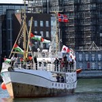 حنظلة تواصل إبحارها لكسر الحصار عن غزة ومحاولة لعرقلتها