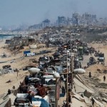 مجازر متواصلة والاحتلال يقطع الإنترنت ويعرقل دخول الوقود.. 7500 إسرائيلي يوقعون عريضة للاعتراف بدولة فلسطين