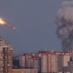 هجوم روسي واسع على أوكرانيا وزيلينسكي يشير لـ ذخيرة عنقودية.. وبولندا تدفع بطائرات لحماية مجالها الجوي 