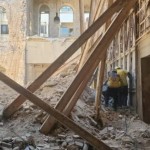 انهيار سقف مبنى السرايا وسط دمشق.. عالقون تحت الأنقاض وامتداد النيران إلى 11 غرفة