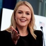 رد صادم لمتحدثة البيت الأبيض.. أمك حددت مكان لقاء ترامب - بوتين