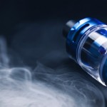 اكتشاف خطر جديد في السجائر الإلكترونية يهدد صحة الرئة