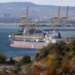 كييف عززت دفاعها الجوي بمنظومات باتريوت.. اشتعال النيران في ناقلة نفط روسية وسط هجمات بطائرات مسيرة في البحر الأسود