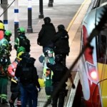 بريطانيا.. شهود عيان يروون تفاصيل مروعة عن هجوم القطار (فيديو)