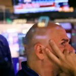 تصحيح وشيك قد يهبط بالأسواق العالمية حتى 20%