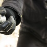 بهدف السرقة.. لصوص يعتدون على سيدة سورية وطفلتها في إسطنبول