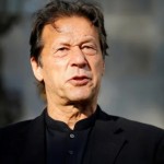 محكمة باكستانية تقضي بسجن عمران خان وزوجته 17 عاما