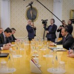 وزيرا الخارجية والدفاع السوريان يبحثان مع بوتين التعاون العسكري والاقتصادي