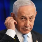 رغم مذكرة التوقيف.. طائرة نتنياهو تعبر أجواء 3 أطراف بالجنائية الدولية