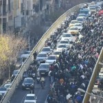 طهران تبدي استعداداً لمحاورة المتظاهرين.. وتحذر من زعزعة الاستقرار