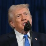 ترامب يتوعد الرئيس الكولومبي ويطلق تحذيرات إقليمية جديدة