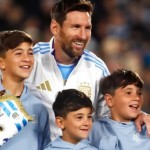 ميسي يكشف عن جانبه الخفي.. غريب الأطوار يستمتع بالوحدة وترهقه فوضى الأبناء