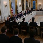 فرصة غير مؤاتية.. ترامب يدعو شركات نفط كبرى للاستثمار في فنزويلا وكاراكاس تسعى للحوار