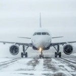 رياح عاتية وعواصف تجتاح أوروبا.. شلل في النقل ومئات الآلاف بلا كهرباء 