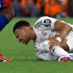 مبابي.. ترك العلاج وسافر إلى جدة ليلمس الكرة 8 مرات فقط