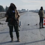 قسد ترفع رواتب مقاتليها على جبهات دير حافر بعد تصاعد حالات الانشقاق وتغلق المعابر