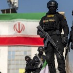 إيران تعلن إصابة 3700 شرطي بالاحتجاجات ونجل الشاه يتعهد بالعودة