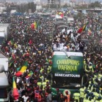 مكافآت ضخمة وقطعة أرض لكل لاعب سنغالي بعد التتويج بكأس أفريقيا