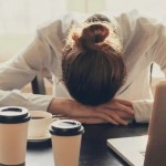 العلم يؤكد: الحرمان من النوم يدمر خلايا الدماغ