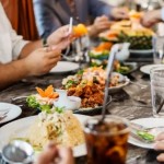 هل هناك توقيت مثالي لوجبة الغذاء؟.. الإجابة قد تفاجئك