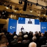مؤتمر ميونيخ.. أوروبا تشكك بنوايا أميركا وتغامر بالتقرب من الصين
