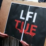 حزب فرنسا الأبية يخلي مقره في باريس بعد تهديد بوجود قنبلة