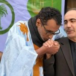 مشاهد تقبيل يد السفير الإيراني خلال إفطار تثير جدلاً في موريتانيا