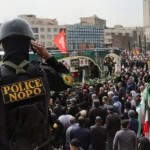  اشتباكات لعناصر مسلحة على الأرض مع قوات الأمن الإيرانية