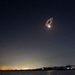 إسرائيل تحت النار.. هجمات صاروخية إيرانية متتالية على تل أبيب والشمال